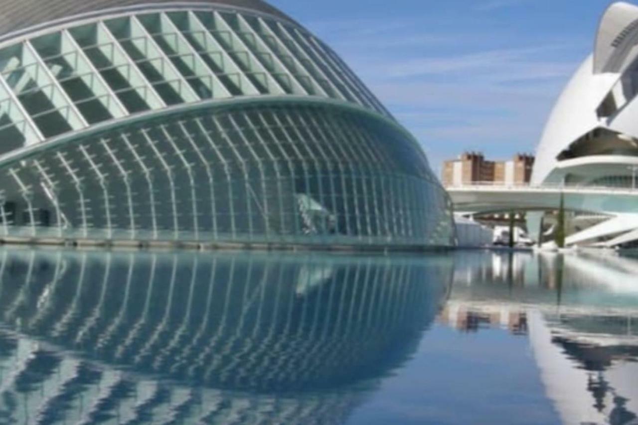 Loft En La Ciudad De Las Ciencias Y Cerca De La Playa 瓦伦西亚 外观 照片